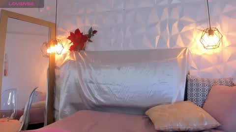Snapshot of lilith__rosse chatting on January 2025 07:43:01 PM Lilith Rosse online show from January 2025 07:43:01 PM