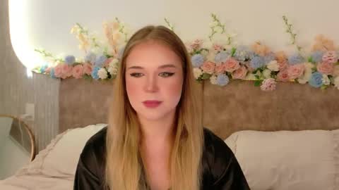 Snapshot of lilith_bonheur chatting on April 2026 01:15:01 AM Lilith Bonheur online show from April 2026 01:15:01 AM