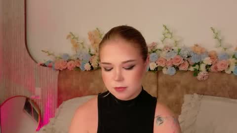 Snapshot of lilith_bonheur chatting on May 2026 07:52:01 PM Lilith Bonheur online show from May 2026 07:52:01 PM