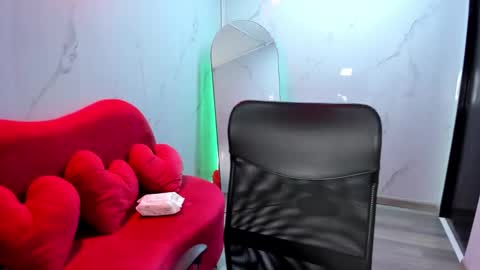 lilith cooper20 online show from October 2025 09:33:01 PM