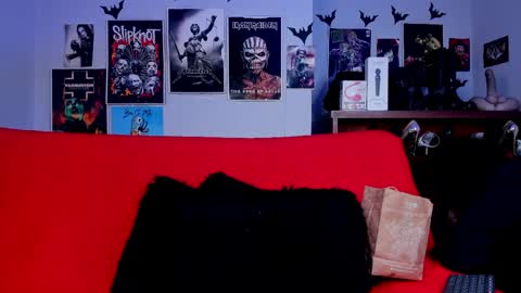 Snapshot of lilith_deveraux_ chatting on May 2026 04:15:01 PM MISTRESS LILITH online show from May 2026 04:15:01 PM