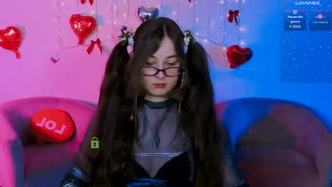 Snapshot of lilith_diva chatting on May 2026 08:25:01 PM lilith_diva online show from May 2026 08:25:01 PM