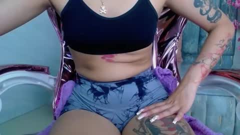 Snapshot of lilith_petit_sub chatting on January 2025 03:53:02 PM Lilith online show from January 2025 03:53:02 PM