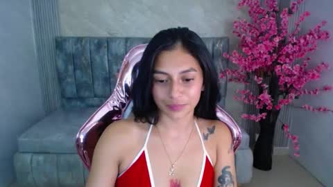 Snapshot of lilith_petit_sub chatting on January 2025 03:49:01 PM Lilith online show from January 2025 03:49:01 PM