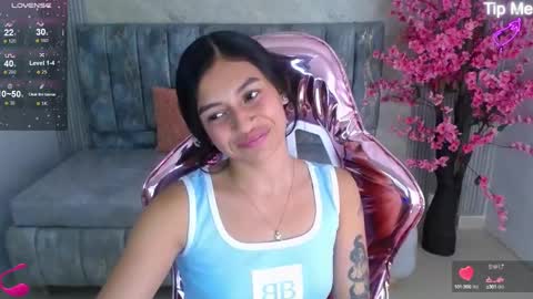 Snapshot of lilith_petit_sub chatting on January 2025 03:51:02 PM Lilith online show from January 2025 03:51:02 PM