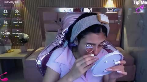 Snapshot of lilith_petit_sub chatting on February 2025 01:11:02 PM Lilith online show from February 2025 01:11:02 PM