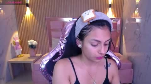 Snapshot of lilith_petit_sub chatting on February 2025 01:01:01 PM Lilith online show from February 2025 01:01:01 PM