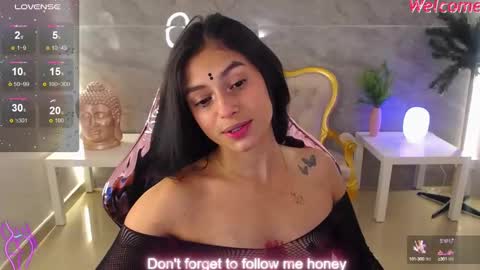 Snapshot of lilith_petit_sub chatting on February 2025 05:56:01 AM Lilith online show from February 2025 05:56:01 AM