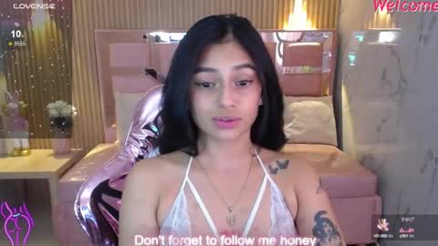 Snapshot of lilith_petit_sub chatting on February 2025 04:04:02 PM Lilith online show from February 2025 04:04:02 PM
