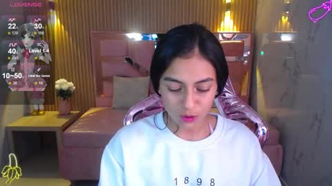 Snapshot of lilith_petit_sub chatting on March 2025 10:11:02 AM Lilith online show from March 2025 10:11:02 AM