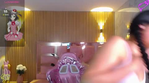 Snapshot of lilith_petit_sub chatting on March 2025 10:48:01 AM Lilith online show from March 2025 10:48:01 AM