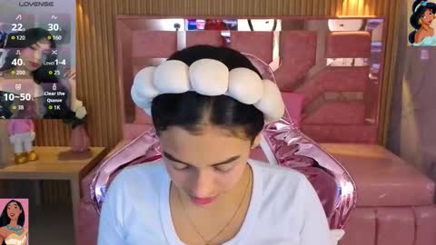 Lilith  online show from November 2025 03:42:02 AM