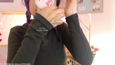 Snapshot of lilith_vamp chatting on September 2025 06:11:02 PM LILITH 200 LIKES Thursday Clown Costume M online show from September 2025 06:11:02 PM