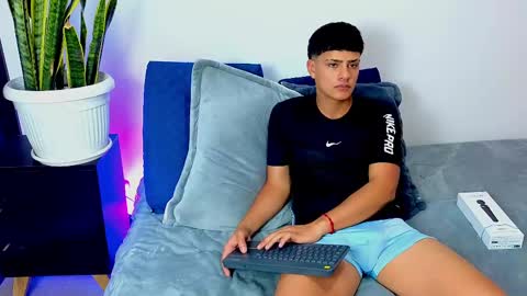    online show from March 2025 03:43:01 AM