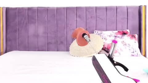 Lily online show from March 2025 06:37:02 PM