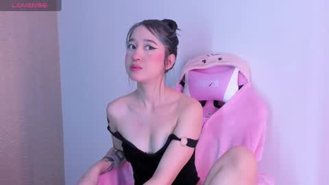 Lilith online show from February 2025 08:04:01 PM