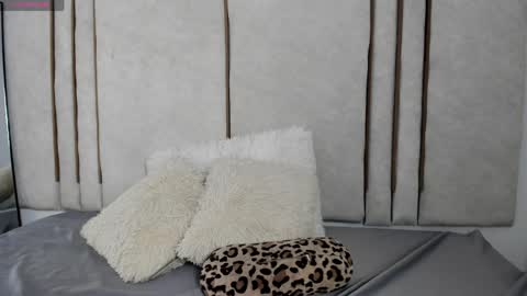 Snapshot of lilithdry chatting on April 2026 11:44:01 PM Lilith online show from April 2026 11:44:01 PM