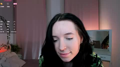 Snapshot of lilithlunna chatting on December 2025 07:53:02 PM Lilith online show from December 2025 07:53:02 PM