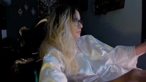 lilithmystic01 online show from January 2025 05:08:02 AM