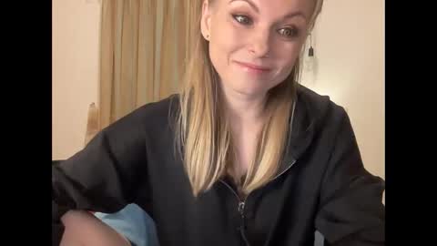 lilithnewdawn online show from February 2026 05:41:01 PM