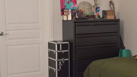 L online show from December 2024 07:57:01 PM