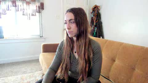 L online show from November 2025 04:17:01 PM