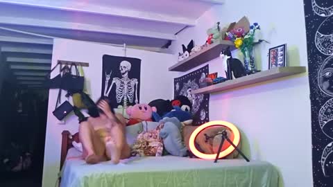 Lilith morningstar  Independent Model Helpme to reach 100 likes online show from September 2025 10:59:02 PM
