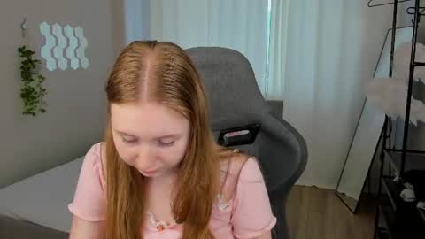 Snapshot of lilitiny chatting on July 2026 02:14:01 AM Lili Tiny GMT2 3-10AM MonTueWedThuSat online show from July 2026 02:14:01 AM