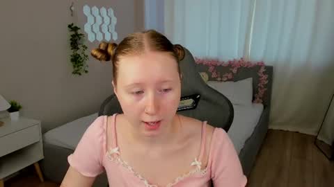 Snapshot of lilitiny chatting on July 2026 01:41:01 AM Lili Tiny GMT2 3-10AM MonTueWedThuSat online show from July 2026 01:41:01 AM