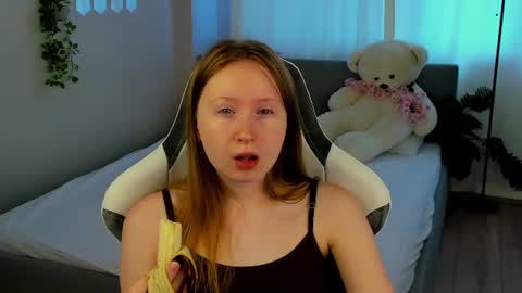 Snapshot of lilitiny chatting on August 2026 03:32:02 AM Lili Tiny GMT2 3-10AM MonTueWedThuSat online show from August 2026 03:32:02 AM