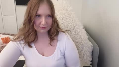 Snapshot of lilleambi chatting on November 2025 11:44:01 AM Anni online show from November 2025 11:44:01 AM