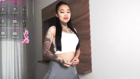 Snapshot of lillgothbaby chatting on June 2026 04:26:01 AM Lill online show from June 2026 04:26:01 AM