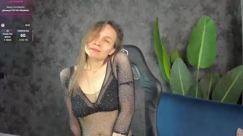lillian_white1 online show from November 2025 12:46:01 AM