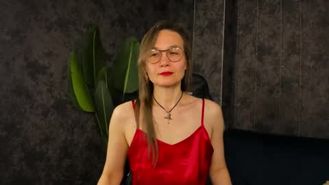 lillian_white1 online show from May 2026 11:46:02 PM