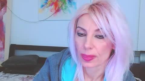 Lara online show from February 2025 03:11:02 AM