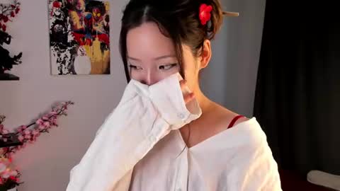 lillie_sun online show from June 2026 03:25:01 AM
