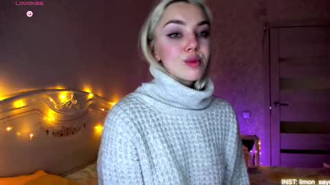 LilliMoore online show from March 2026 02:04:02 AM