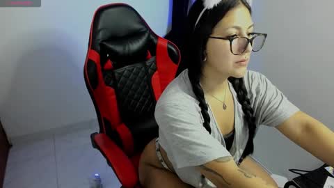 lillith_777 online show from September 2025 12:32:01 AM