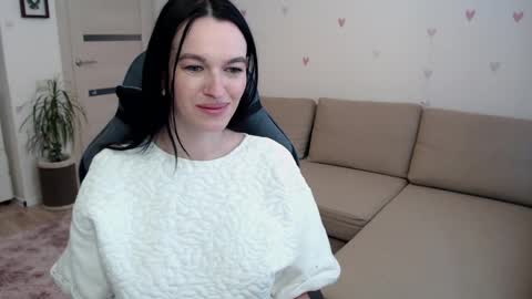 Snapshot of lilliyves chatting on April 2026 11:25:01 AM lilliyves online show from April 2026 11:25:01 AM