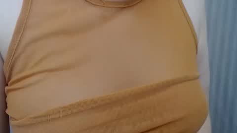 Snapshot of lillkit chatting on December 2024 11:17:02 PM Lilu online show from December 2024 11:17:02 PM