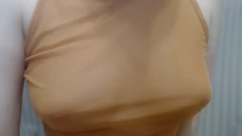 Snapshot of lillkit chatting on September 2025 10:34:01 PM Lilu online show from September 2025 10:34:01 PM