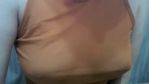 Snapshot of lillkit chatting on October 2025 08:16:02 PM Lilu online show from October 2025 08:16:02 PM