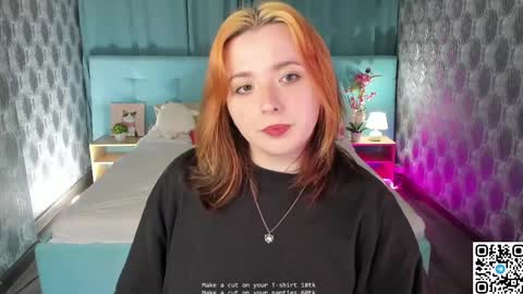 Snapshot of lilly_cass chatting on May 2026 09:37:01 AM Lilly online show from May 2026 09:37:01 AM