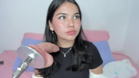 Lilly  online show from February 2025 03:23:02 AM