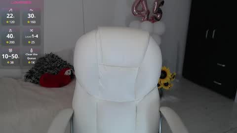 Lilly online show from January 2025 01:54:01 AM