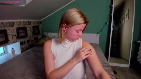 Lilly Depp online show from December 2024 08:43:02 AM