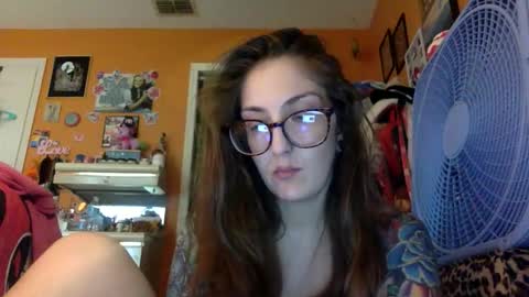 Snapshot of lillylushabae chatting on November 2025 08:34:02 PM hi guys im back on here 3 online show from November 2025 08:34:02 PM