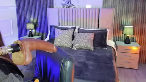 Snapshot of lillyortiz_ chatting on June 2026 08:14:02 PM Lilly Ortiz online show from June 2026 08:14:02 PM