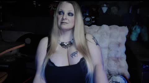 Lillyth Eden online show from April 2026 05:08:01 AM