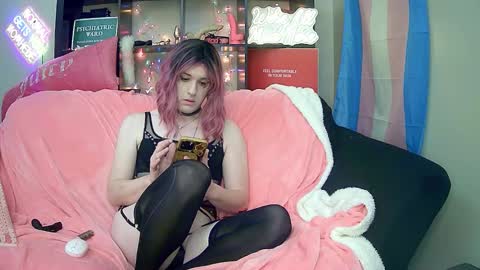 lillyVonT online show from October 2025 09:16:01 PM